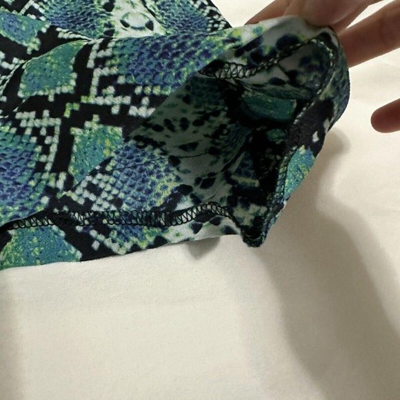 Women’s BCBGMaxazria Dress Pants Blue Snake Print Size S Small needs sew - Picture 10 of 10